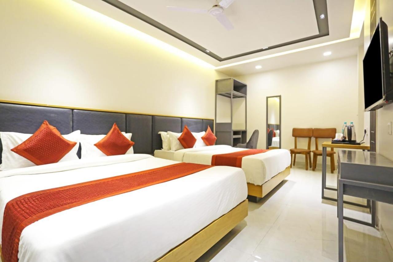 Hotel Almora Sky Near By Delhi International Airport With - Free Airport Pickup And Drop Nové Dillí Exteriér fotografie
