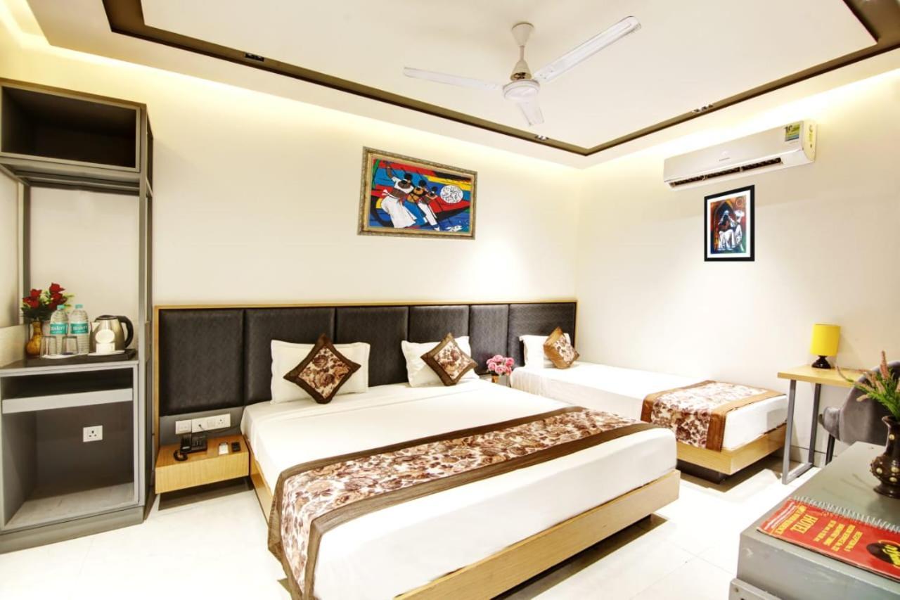 Hotel Almora Sky Near By Delhi International Airport With - Free Airport Pickup And Drop Nové Dillí Exteriér fotografie