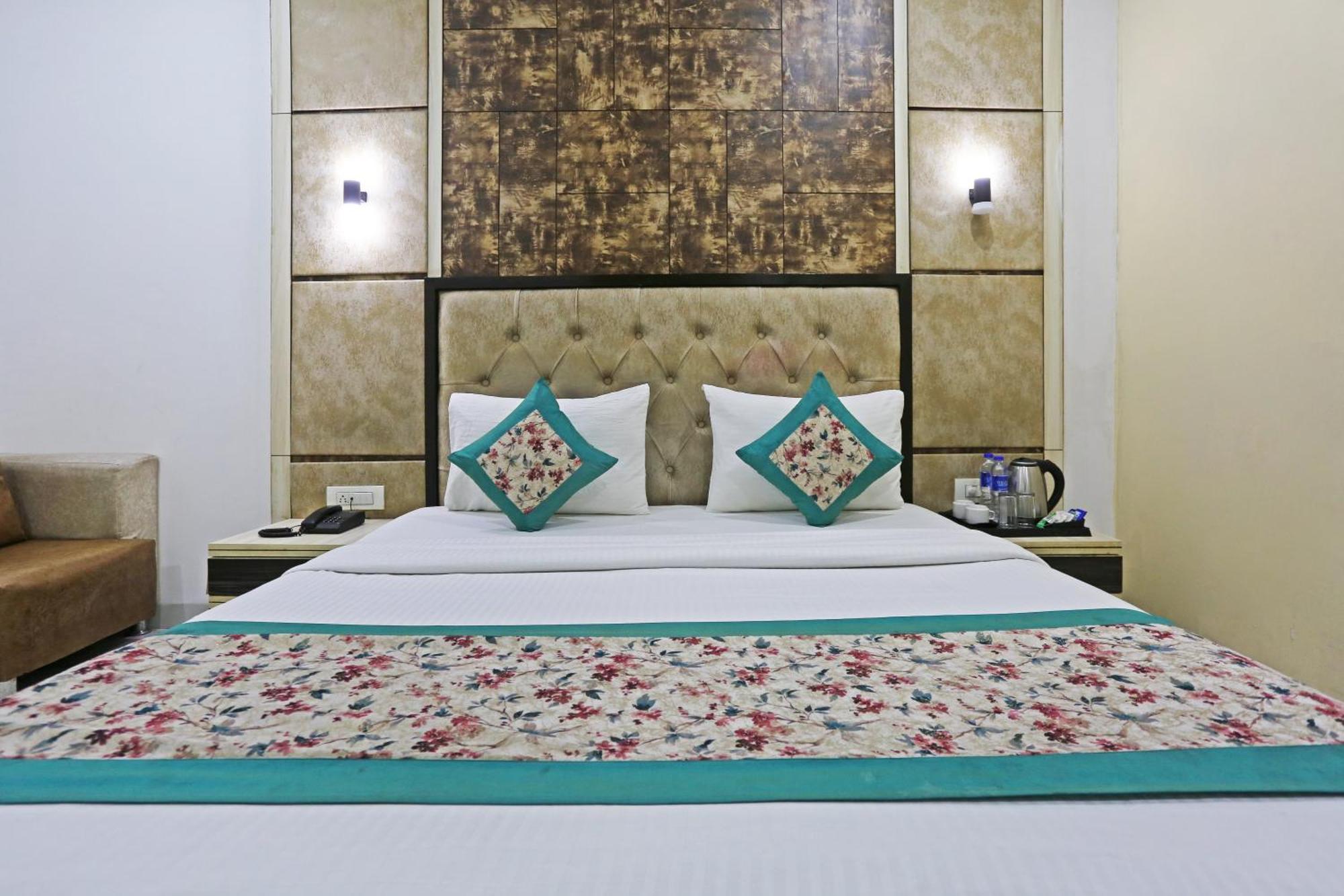 Hotel Almora Sky Near By Delhi International Airport With - Free Airport Pickup And Drop Nové Dillí Exteriér fotografie